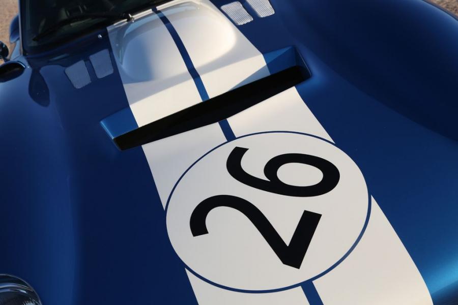  Shelby Cobra Daytona Coupe 50th Anniversary Edition 2015 года  (фото 9 из 10)